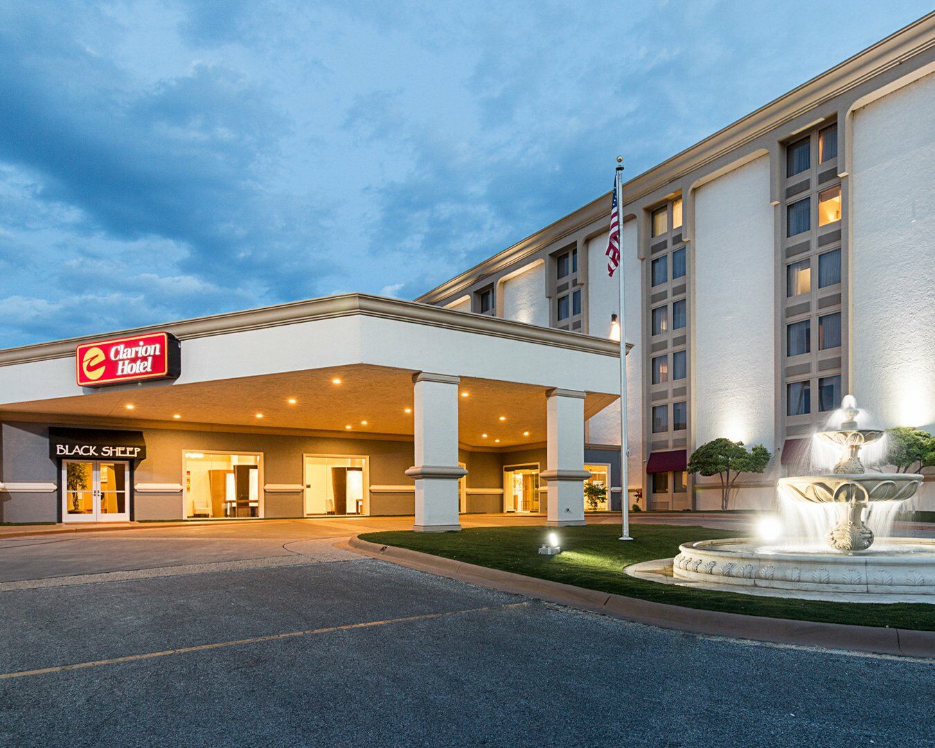 Clarion Hotel San Angelo Near Convention Center Exterior photo